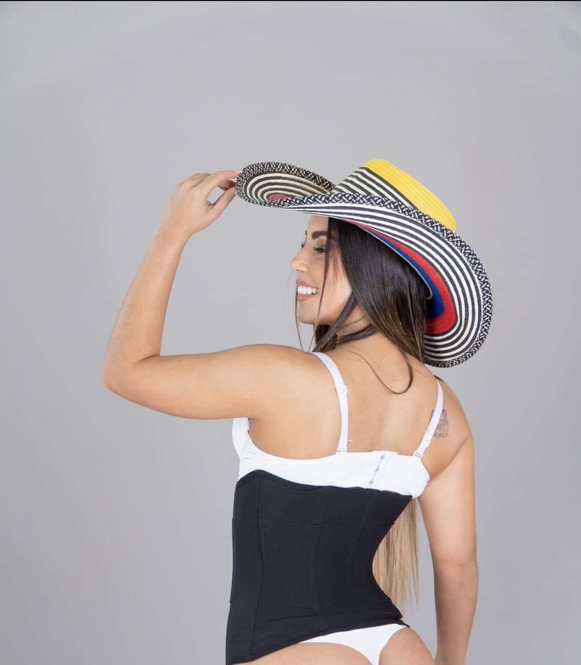 Cinturilla Colombiana 15 Varillas – No se Enrolla ni se Arruga